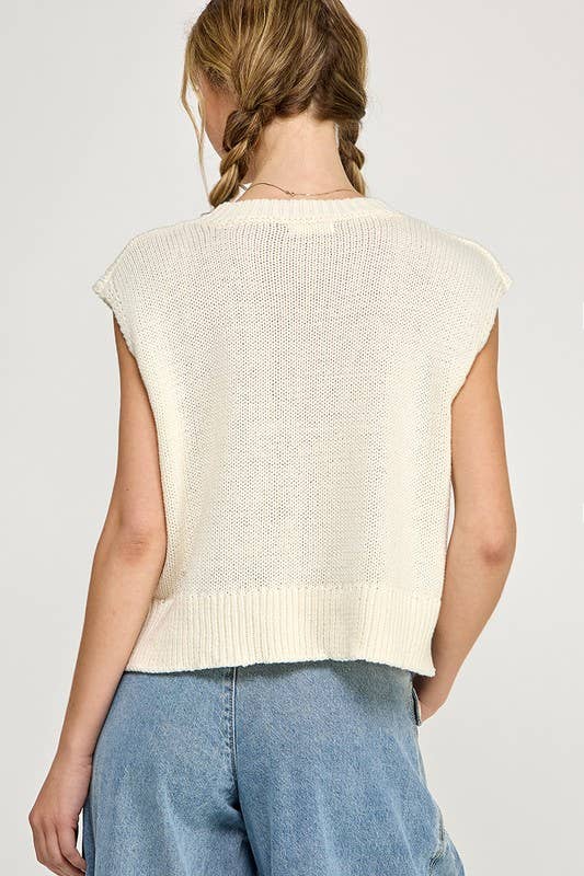 KNIT PULLOVER SWEATER VEST WITH AMERICAN FLAG