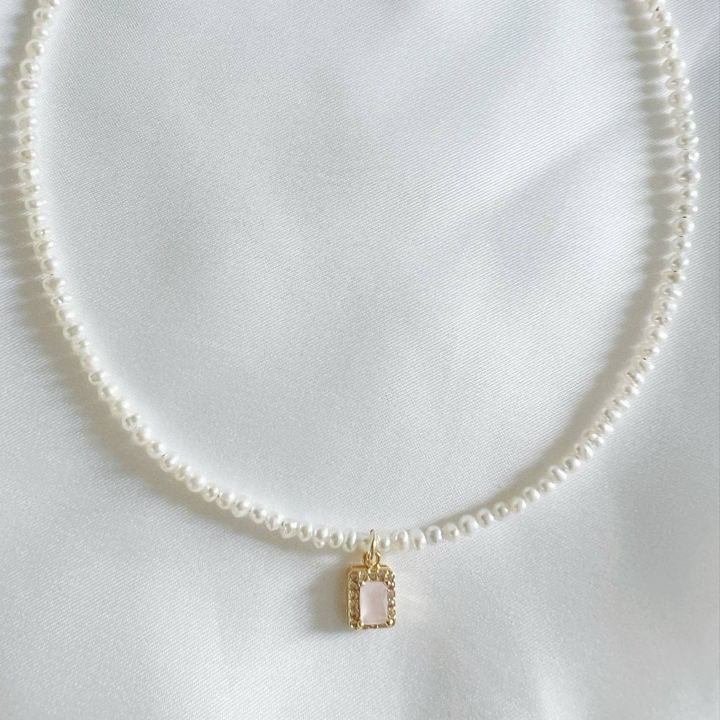 Mia Freshwater Pearl Necklace Gold Filled