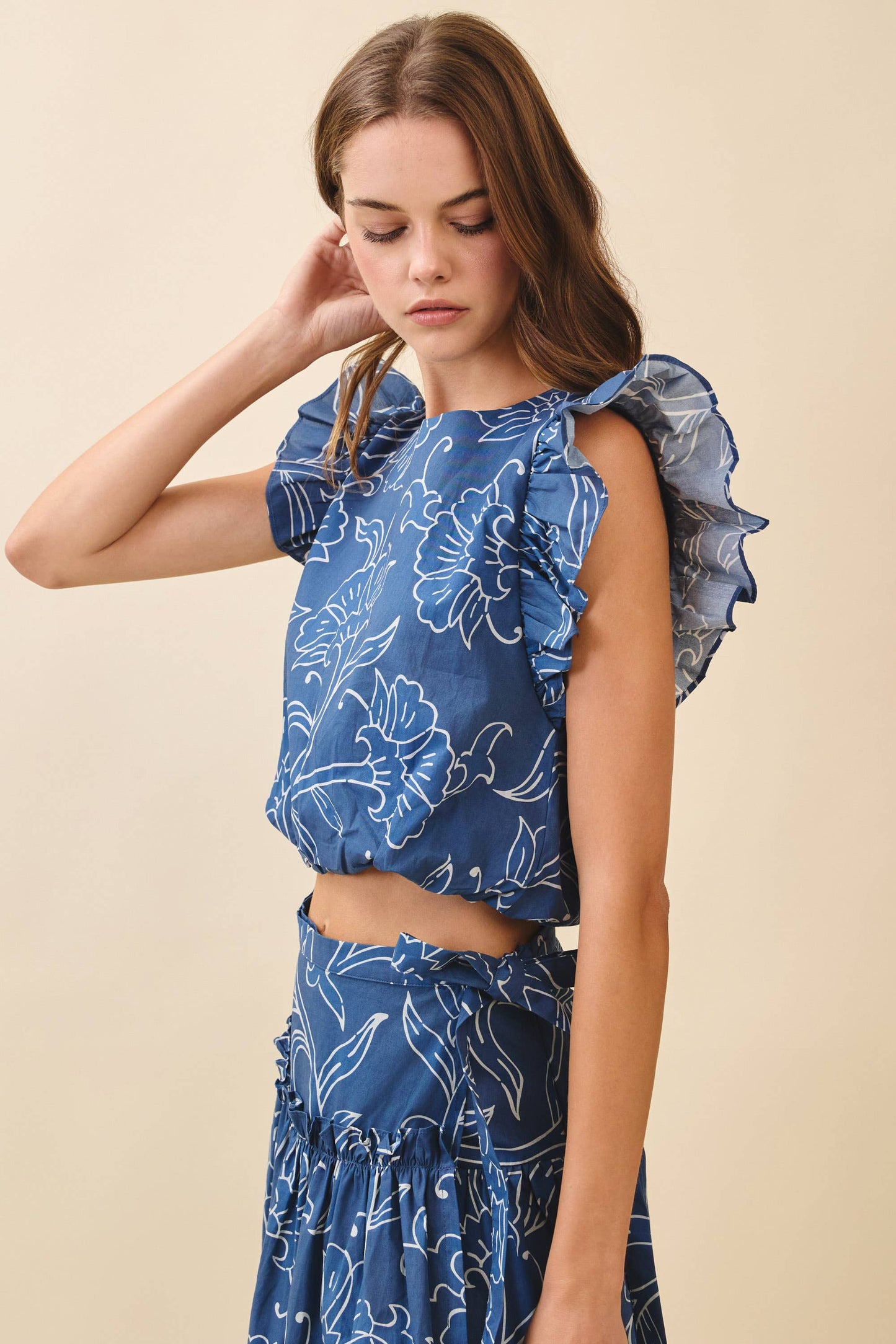Floral Print Layered Ruffle Sleeves Crop Top