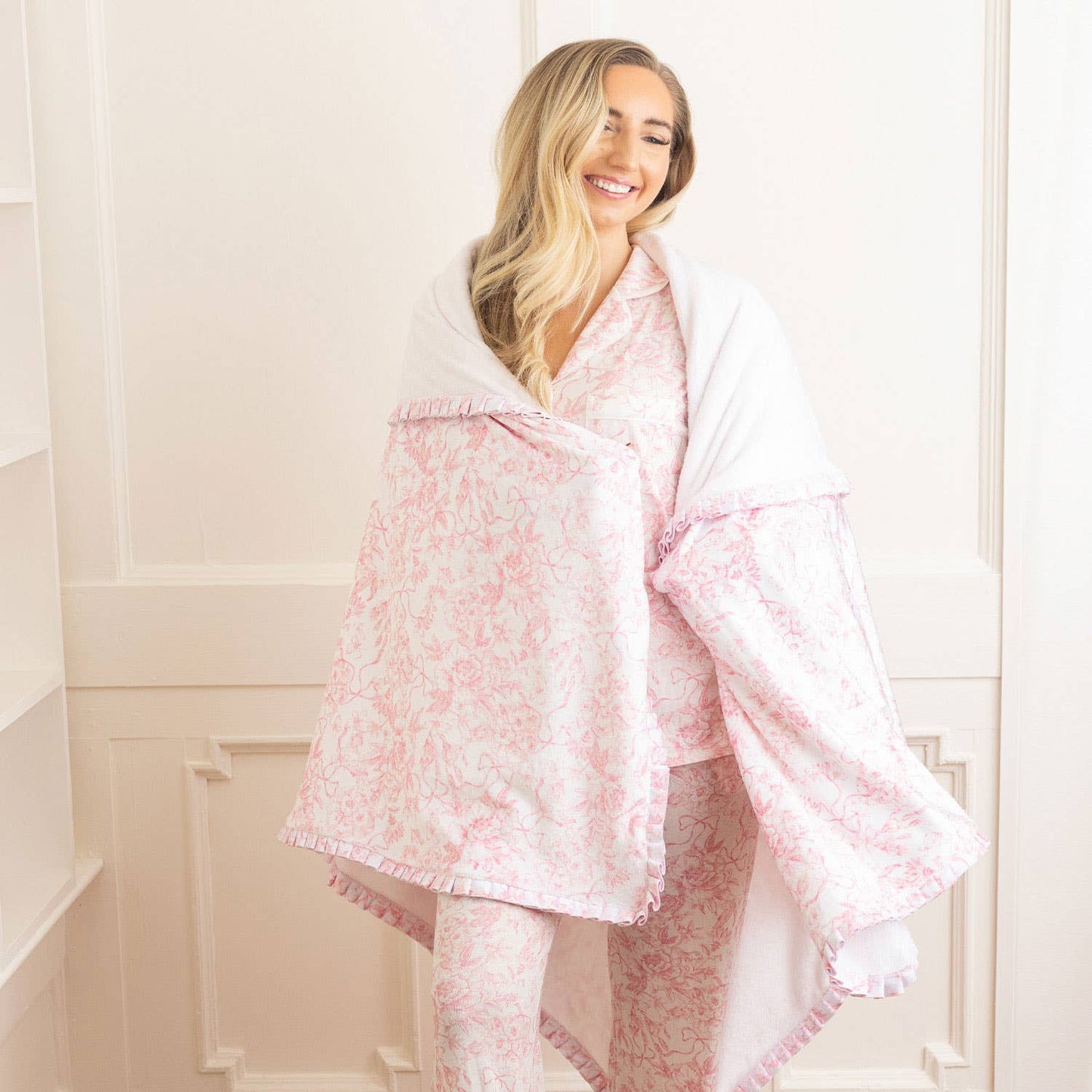 Pink Bow Toile Luxe 56 x 60" Throw Blanket