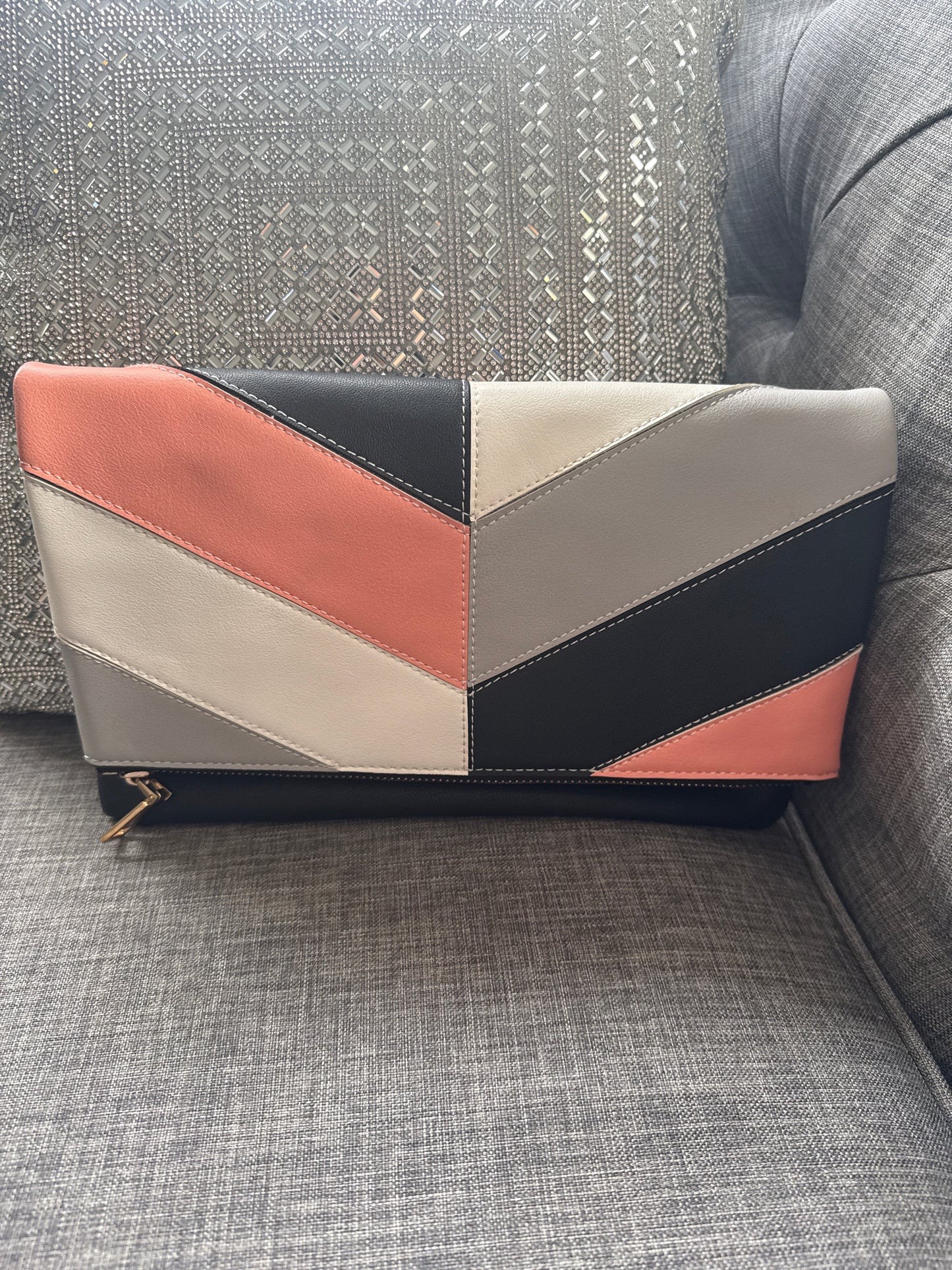 Clutch color block