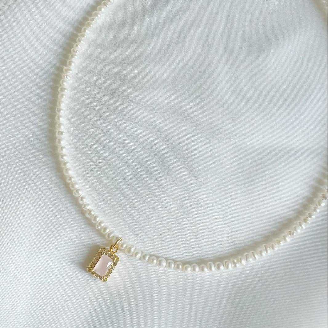 Mia Freshwater Pearl Necklace Gold Filled
