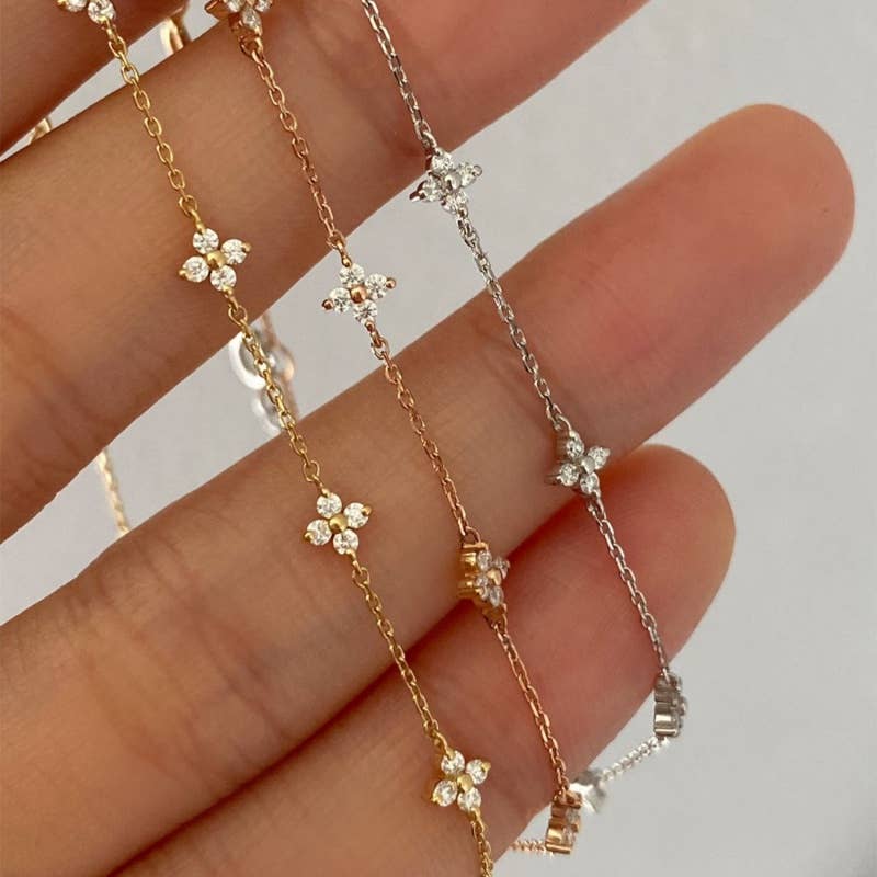 Dainty Four Leaf Clover Bracelet