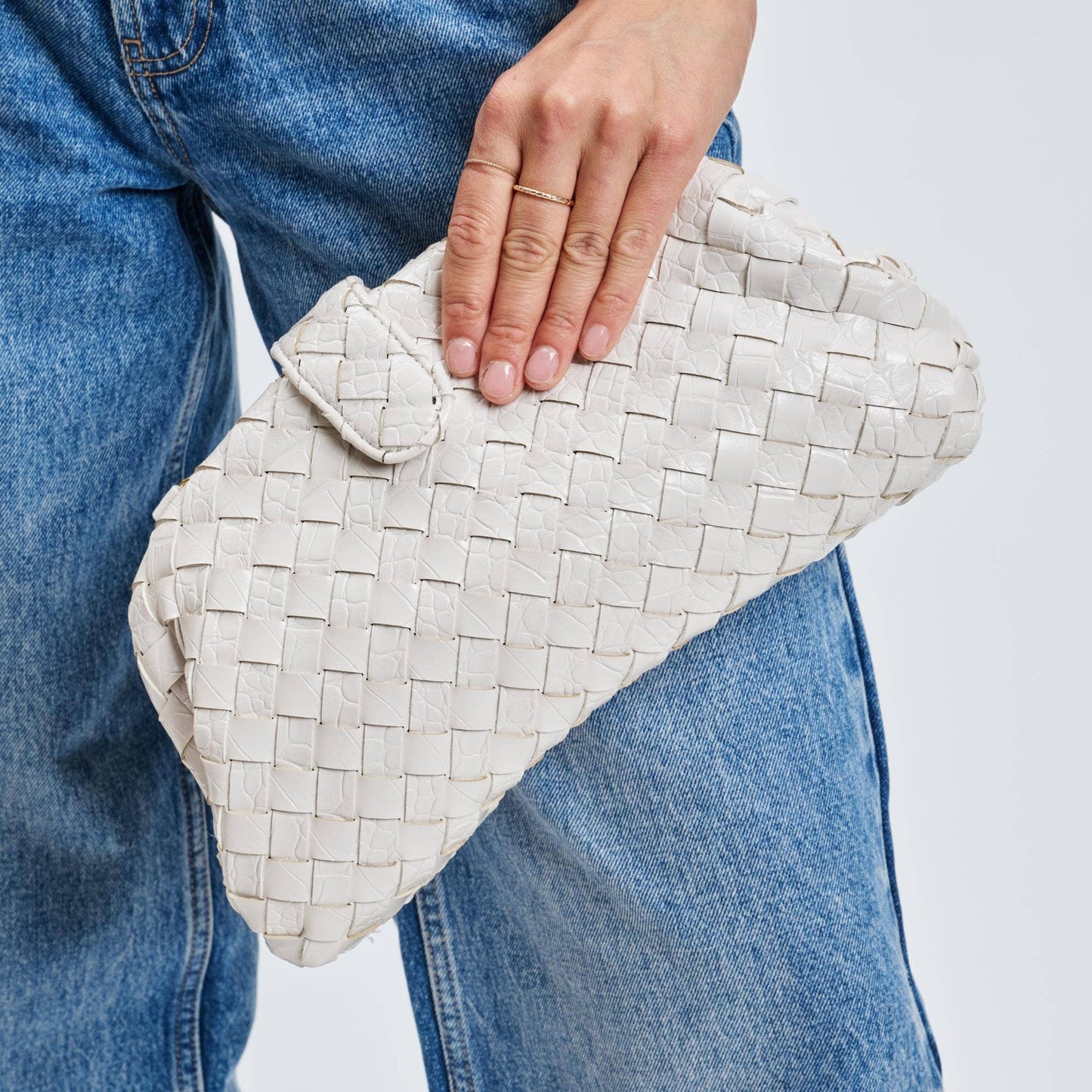 GiGi Crossbody
