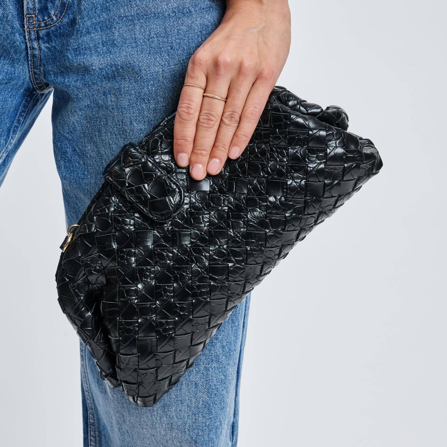 GiGi Crossbody